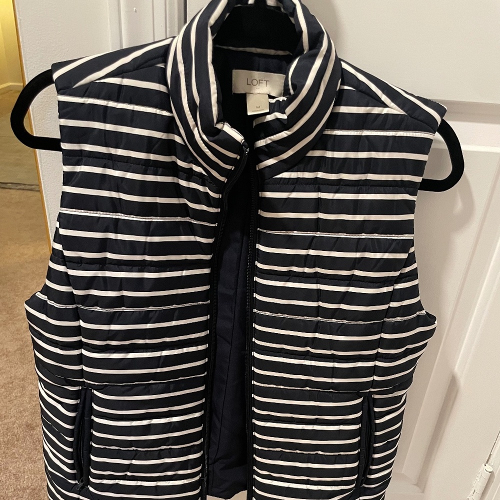 LOFT Black/White Striped Puffed Zipped Vest